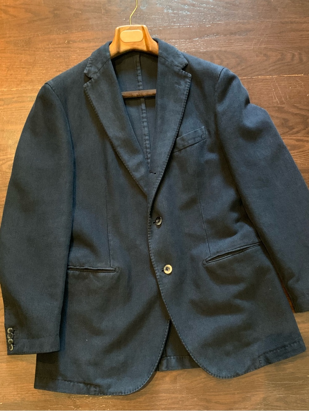 Burnett Men’s single breasted Dark Navy sport jacket